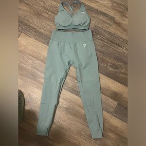 Gymshark Vital Seamless 2.0 Neck Sports Bra and Leggings Set